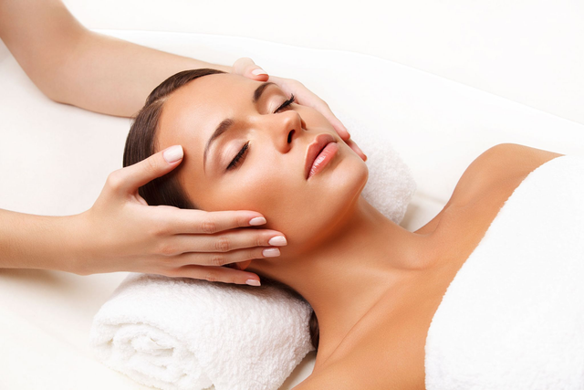 Holistic Facial 60 mins