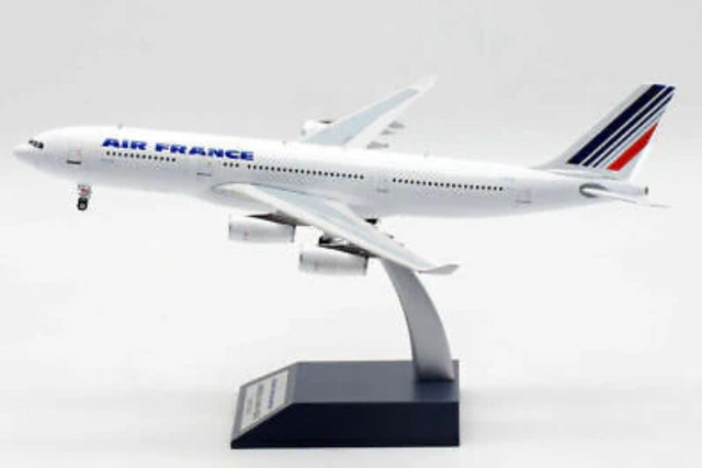 1/200 Airbus A340-200 Air France F-GLZD