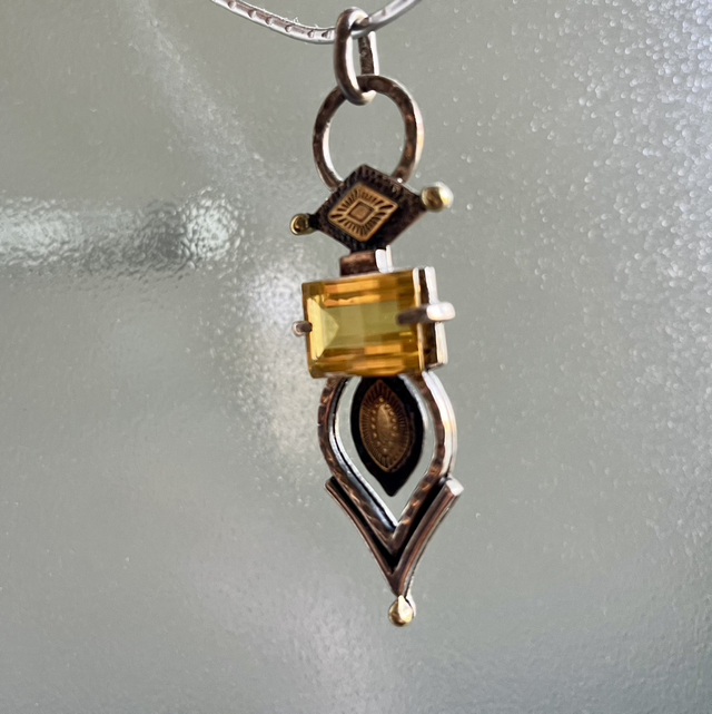 ***CREATION FRANÇAISE*** Pendentif argent et laiton avec citrine