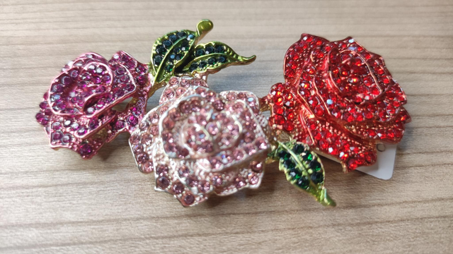 Broche 3 roses 