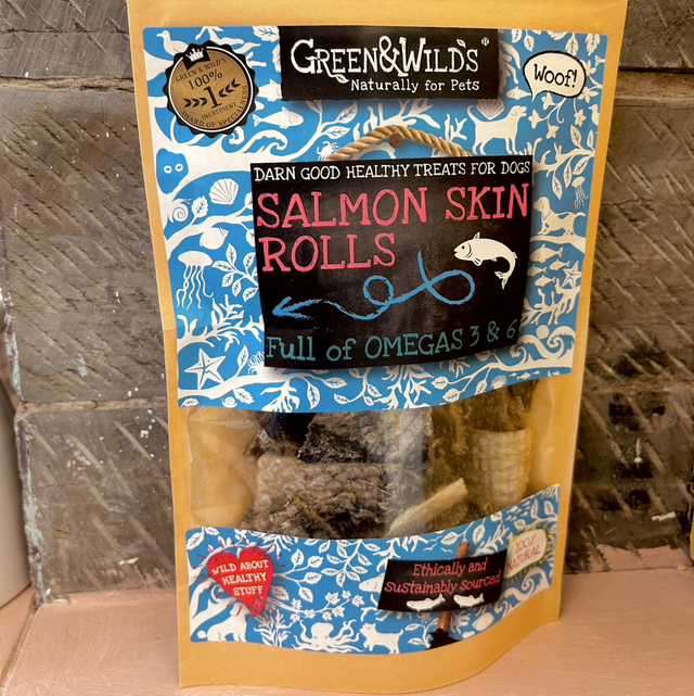 Green & Wild’s Salmon Skin Rolls 50g