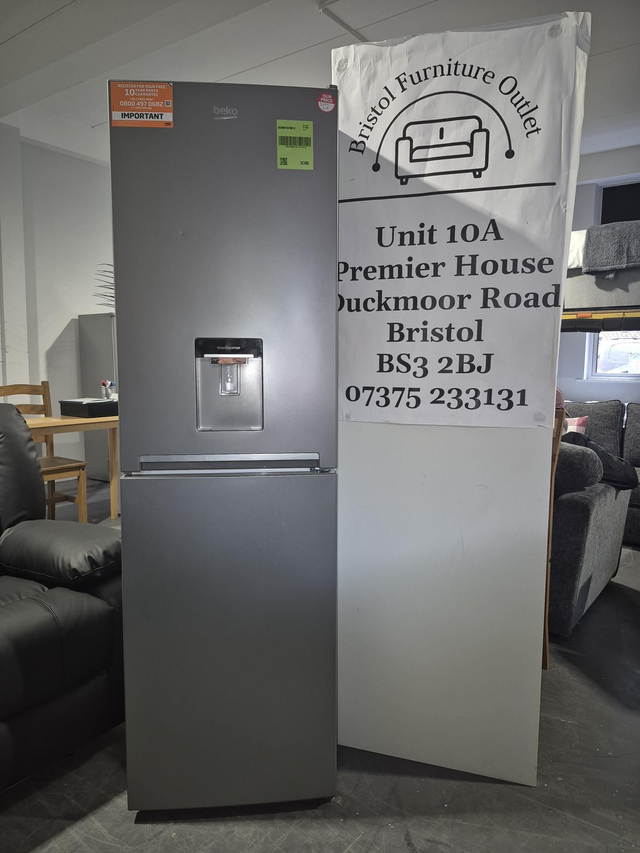 Beko fridge freezer £299