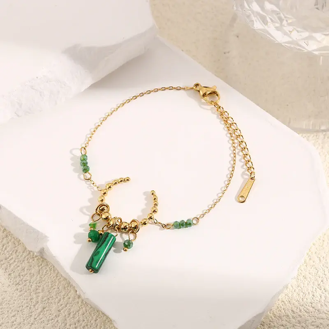 Bracelet Doré Anneau Avec Pendentifs Pierres Malachite
