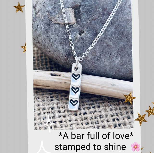 Small 3 heart stamped necklace 