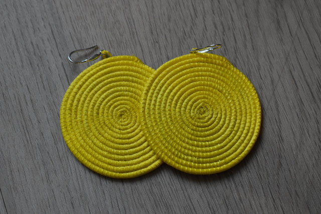 Boucles d'oreilles sisal - Jaune