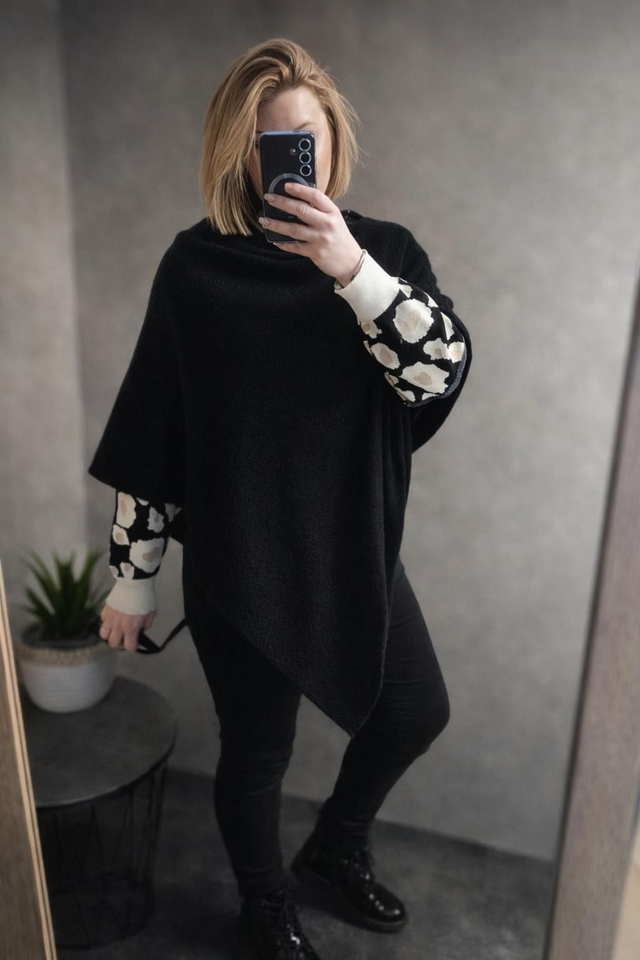 Ref PO14 Poncho  Aby noir  