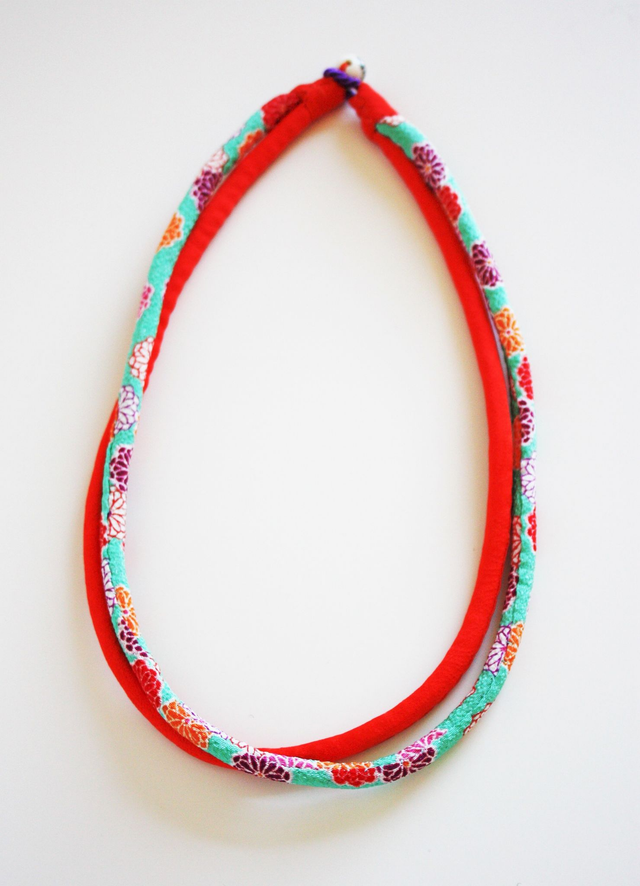 Green and red Zen stlye necklace, Japanese cotton and Kimono silk necklace, Kawaii necklace