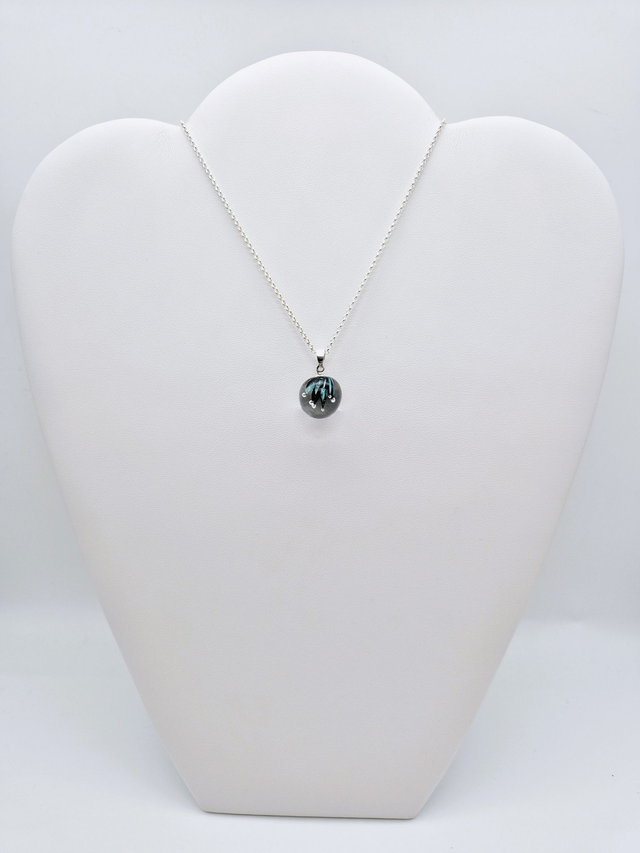 Pendentif Ariel bleu et noir