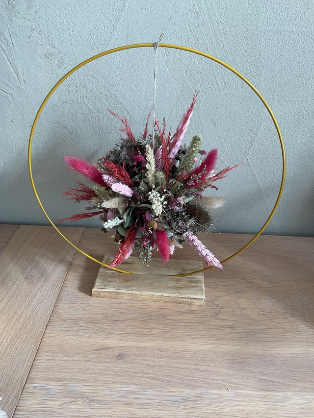 Boule fleurie suspendue