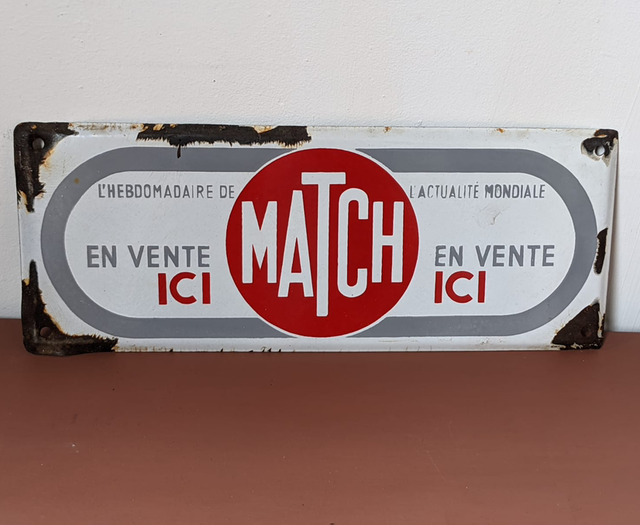 Plaque émaillée publicitaire « Paris Match »