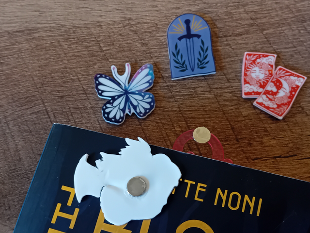 Marque-page trombone aimanté – Pack Fantasy & Lecture (4 magnets interchangeables)