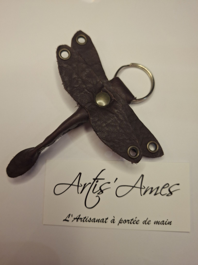 Porte clés cuir Libellule ailes marron foncé nervuré uni
