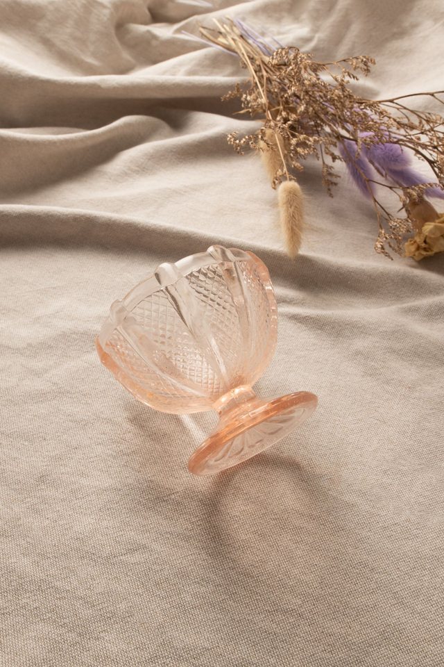 Petite coupe à dessert vintage rose ✨