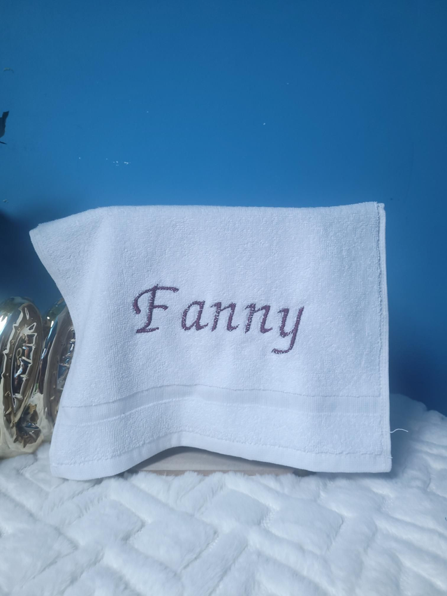 Serviette brodée Fanny