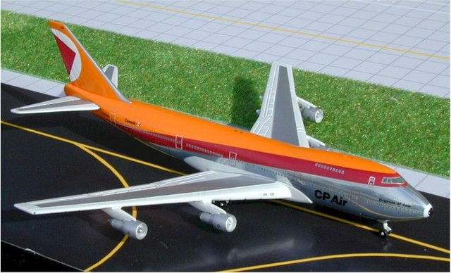 CP Air Boeing 747-200 1:400 (C-FCRA)