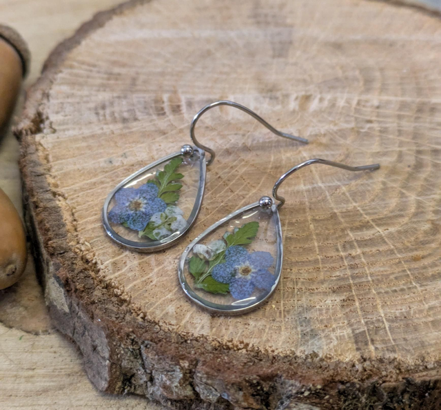 Pendientes lágrima con No me olvides 