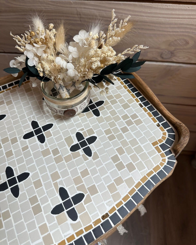 LOUIS, Chevet en mosaïque de grès cérame