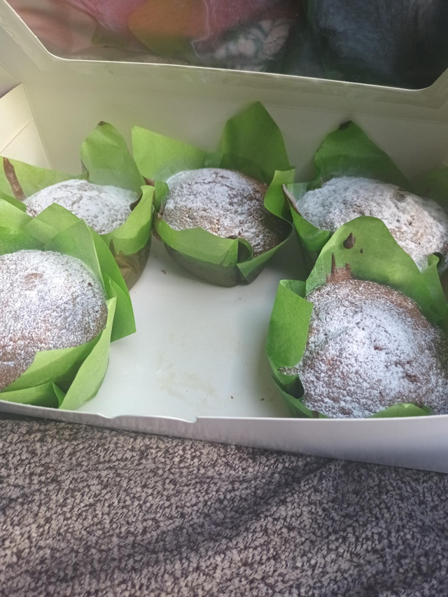 Muffin - Lemon &amp; Blueberry