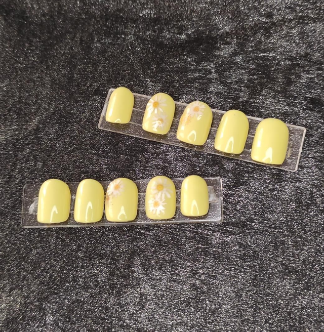 Kit Press-on jaune pastel tournesols Taille XS