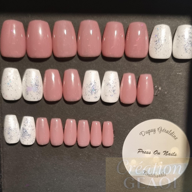 White coco blush ultra glitz coffin xs créer sur commande délai de 7jours ouvrable