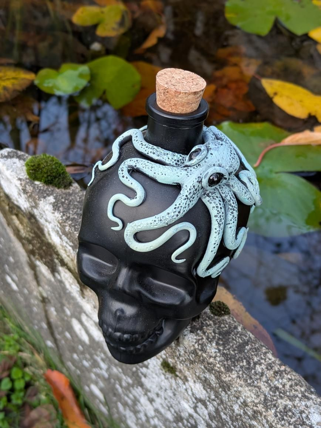 Fiole crâne noir 20 cl 