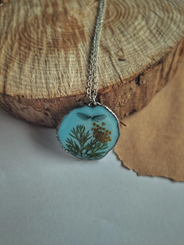 Sunlight Skipping Necklace 