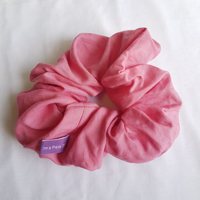 4. The Joyful Scrunchie Rose de Damas