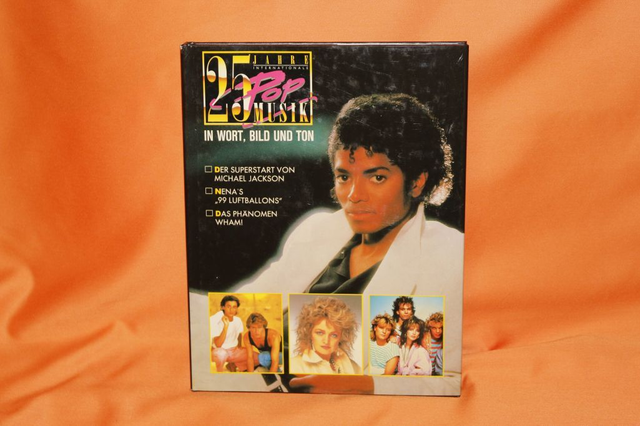 Buch "25 Jahre internationale Pop Musik - 1983 Die Jungen Superstars"