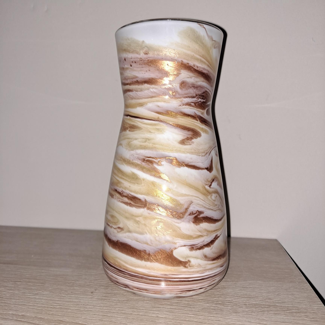 Coffee swirl vase