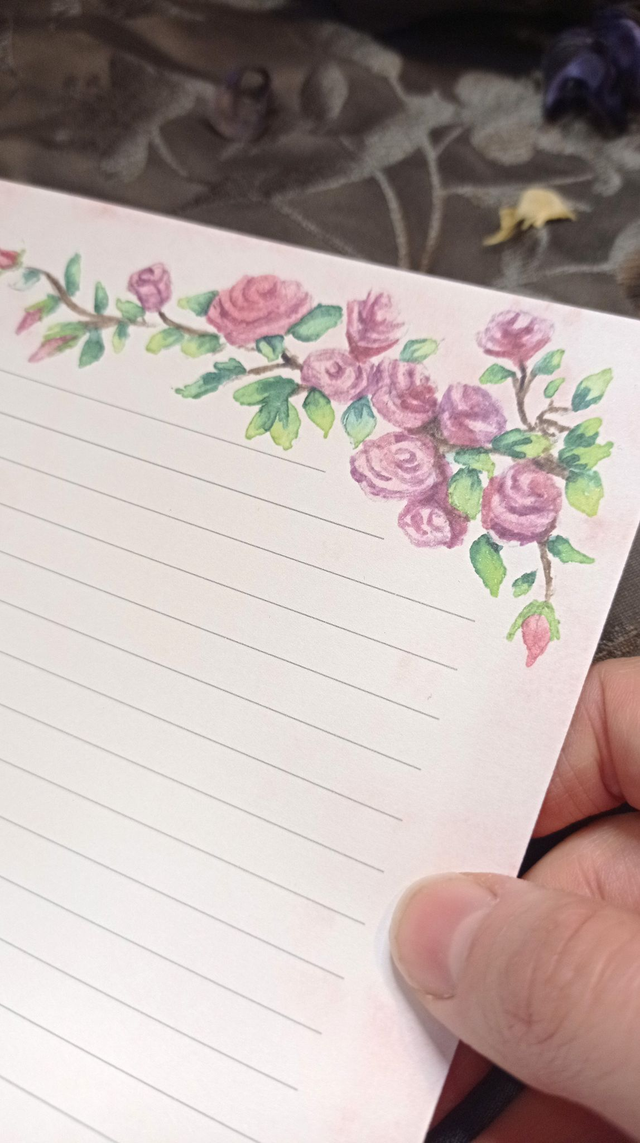 Papier à lettres gothique aux roses – Set artisanal fantasy