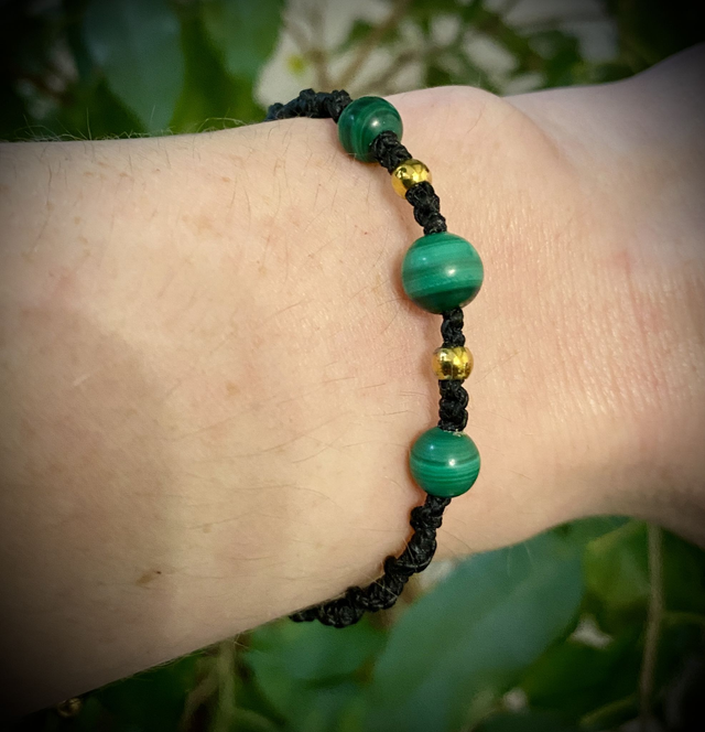 Bracelet macramé et perles de Malachite