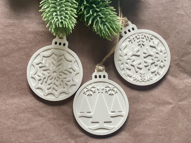 Anhänger- Kugeln-  3 Stück 