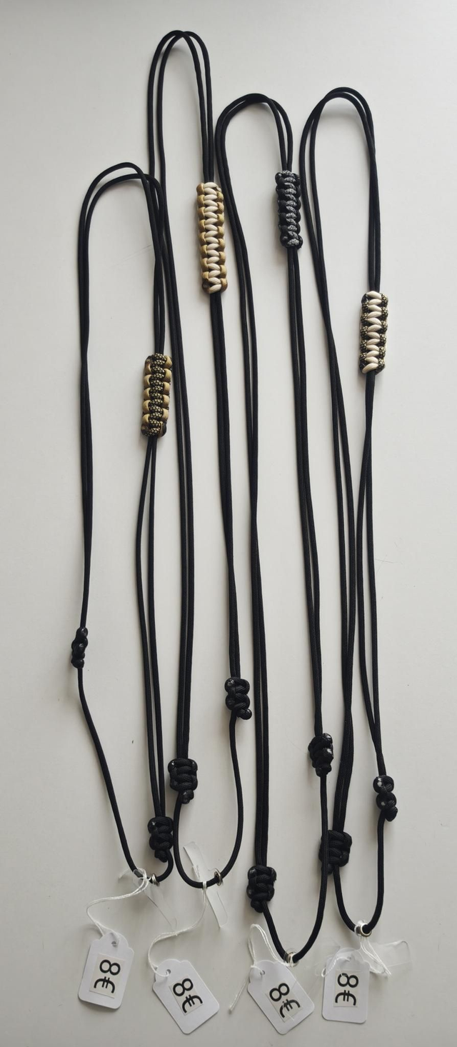 Bandoulière (beige/noir) de téléphone RÉGLABLE en paracorde