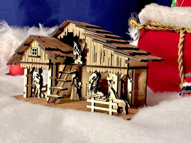 Crèche de Noël en bois bi-colore avec LED