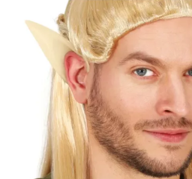 Orecchie da elfo lunghe