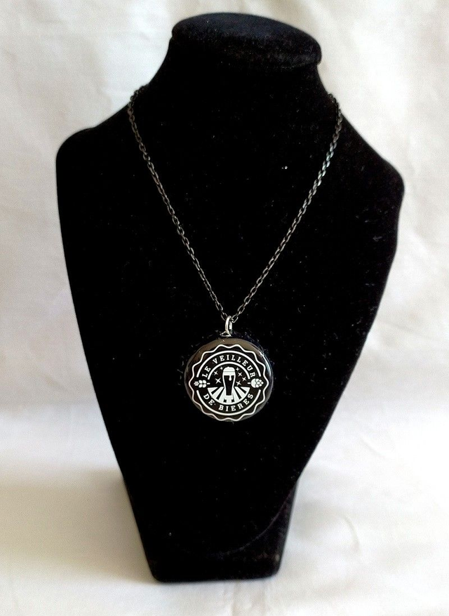 Collier capsule de bière support coloré