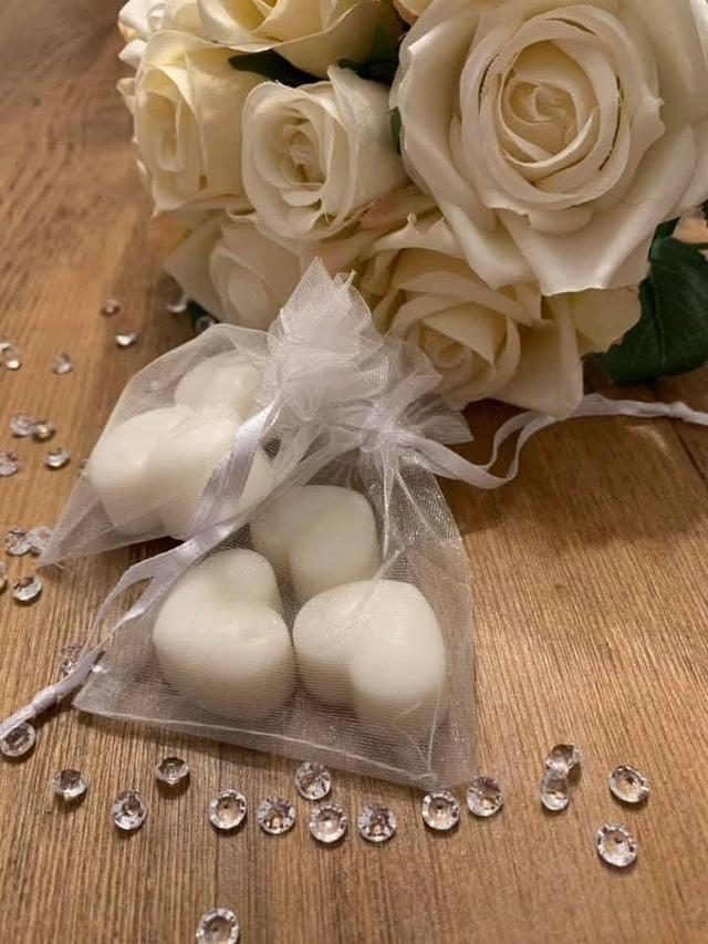 Favours - 3 x Wax Melt Hearts