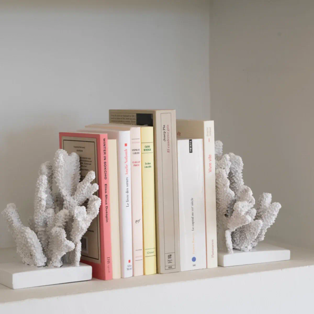 PAREJA SUJETALIBROS CORAL 