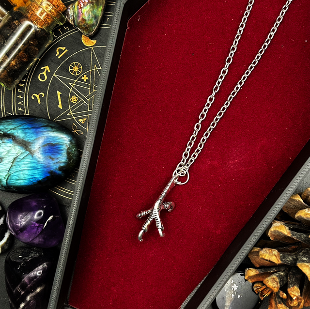 Crow foot necklace