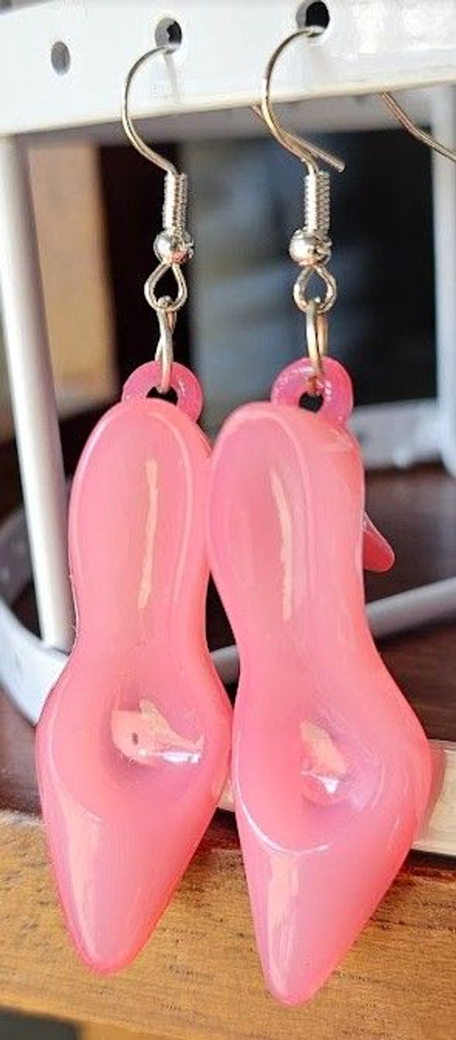 Korvakorut, korkokantakengät (isot) - Earrings high heels (big)