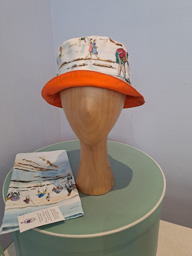 Bob de pluie Aquarelle "Pêche à pied" intérieur gabardine orange