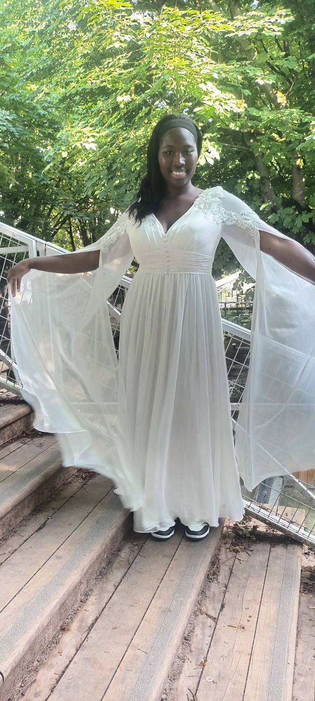 Robe blanche pour mariage civil, chic et élégant