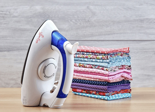Travel Steam Iron - Sew Easy 