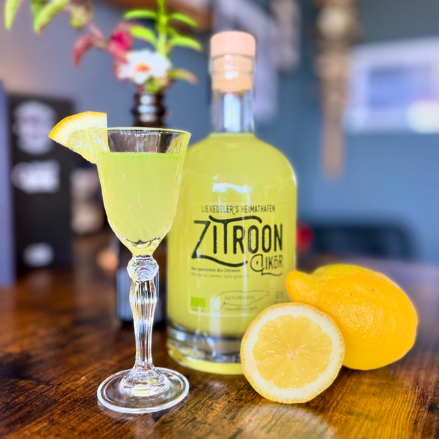 Liekedeker’s Heimathafen Zitroon Likör (0,5 Liter, 25% vol.)
