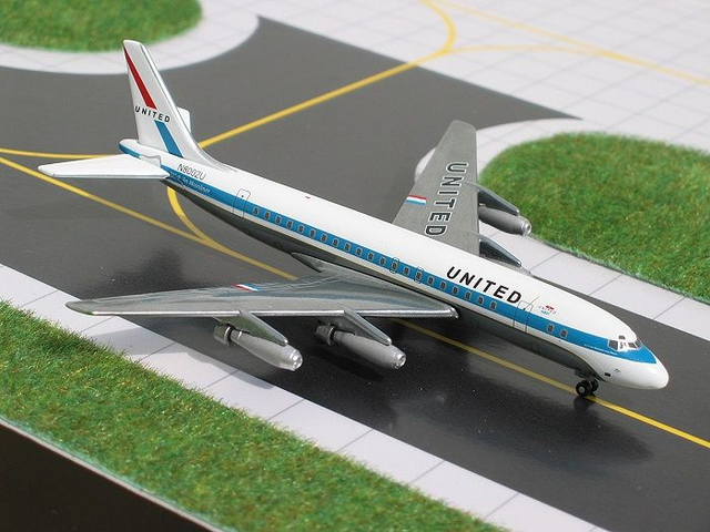 DC-8-11 United N8005U