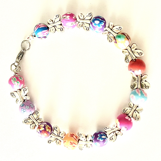 B86 - Bracelet perles silicone et breloques 