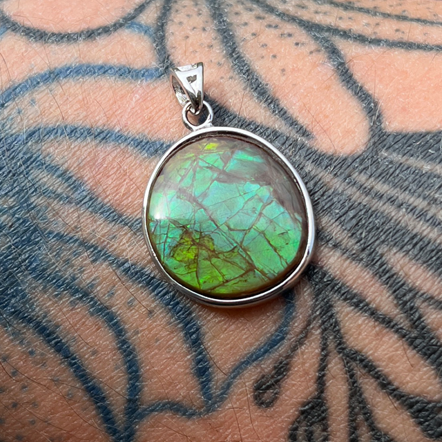 Pendentif en argent et Ammolite 