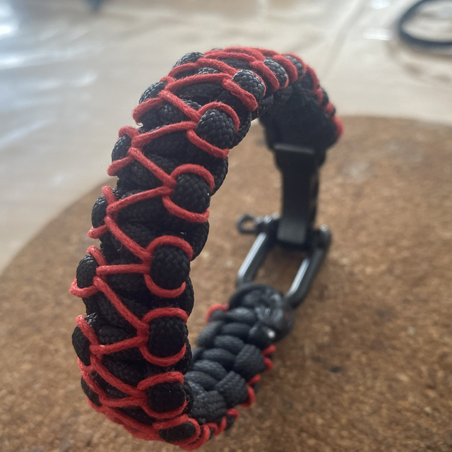 Bracelet kobra « écaille » fermoir Manille 