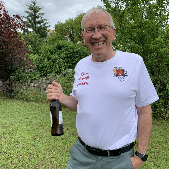 T-shirt Unisexe Qu’on M’apporte Une Bière 