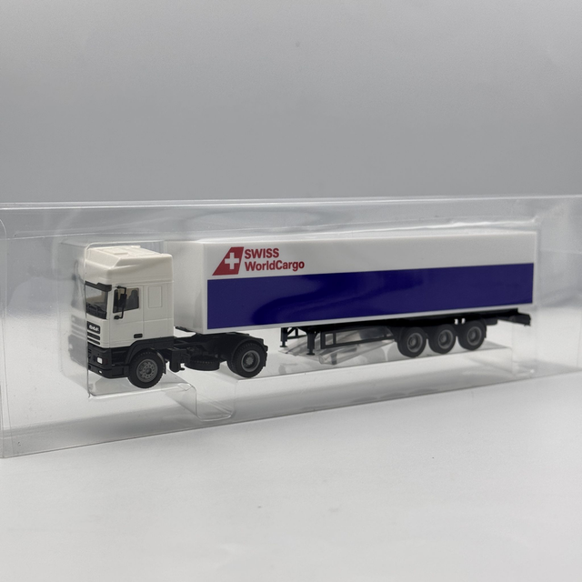 DAF Swiss World Cargo (blau) 